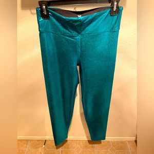 Heroine Sport Marvel leggings. Large . NWOT.